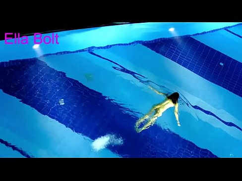 ❤️ म हेर्न रोक्न सक्दिन, जवान गोरा ELLA BOLT रिसोर्ट पूलमा नग्न पौडी खेल्दै समातियो ️❌ अश्लील ne.tukifporno.ru मा ❌️